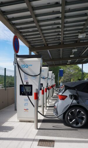 Bornes de recharge pour véhicules électriques Bornes de recharge pour véhicules électriques